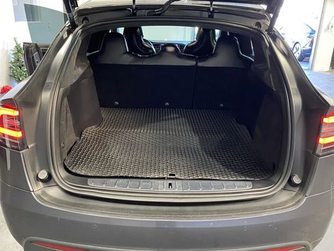 Used 2017 Tesla Model X 75D image 8