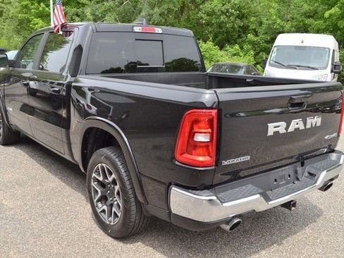 Used 2025 RAM 1500 Laramie AWD/4WD image 6