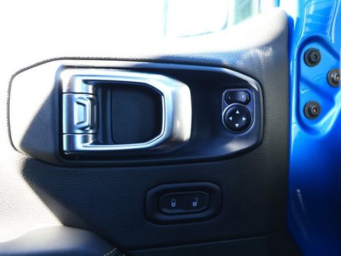 New 2025 Jeep Wrangler Sahara image 22