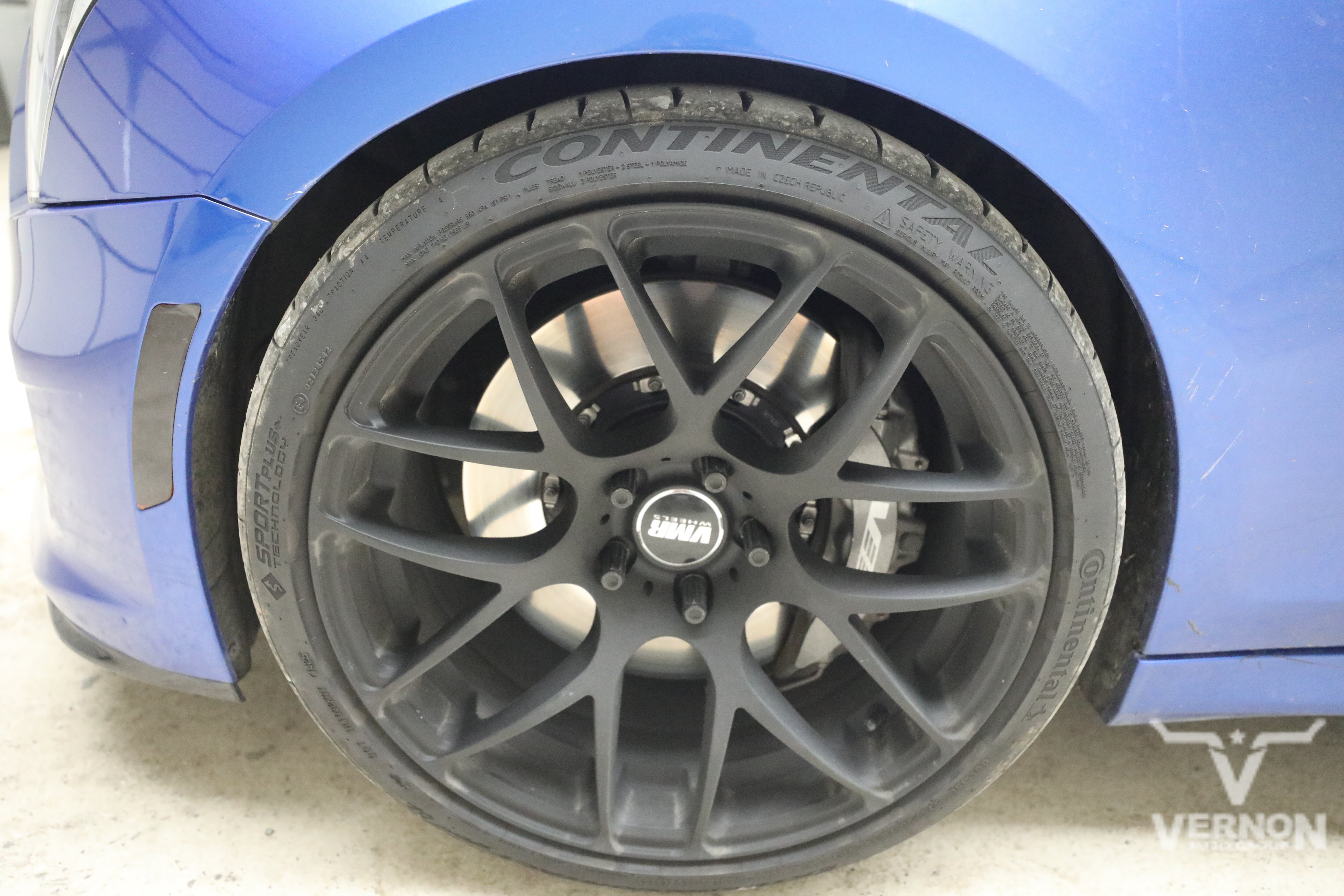 Used 2017 Cadillac ATS V w/ Luxury Package RWD image 9