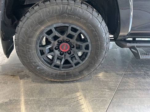 Used 2022 Toyota 4Runner SR5 Premium w/ TRD Black Wheel Package (TMS) AWD/4WD image 19