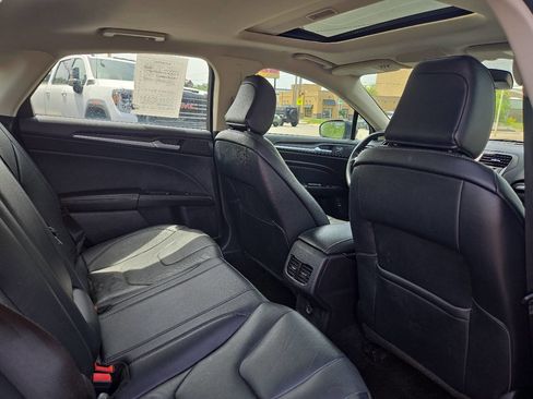 Used 2020 Ford Fusion Titanium FWD image 15
