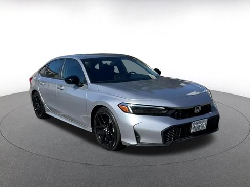 Used 2025 Honda Civic Sport image 3