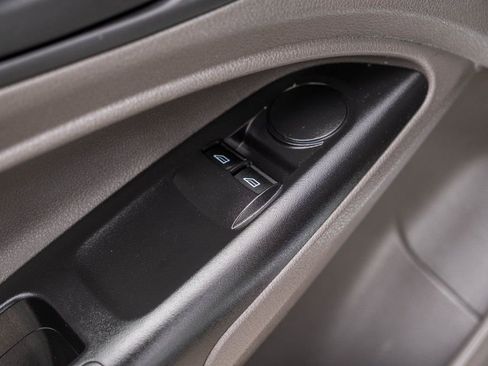 Used 2021 Ford Transit Connect XL image 11