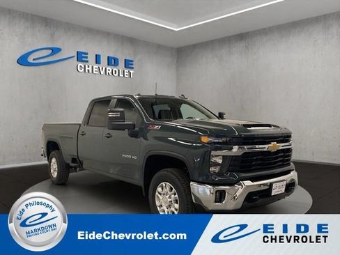 New 2026 Chevrolet Silverado 3500 LT w/ Safety Package AWD/4WD image 1