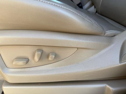 Used 2019 Chevrolet Suburban Premier image 12