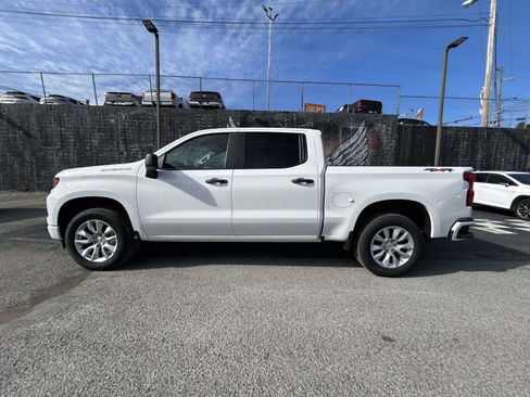 Used 2026 Chevrolet Silverado 1500 Custom image 6