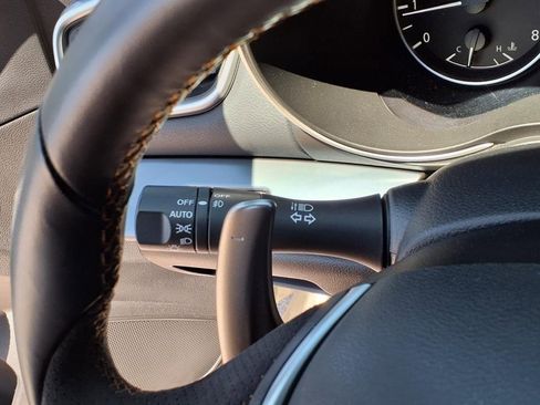 Used 2023 Nissan Maxima SR w/ Sport Mat Group image 24