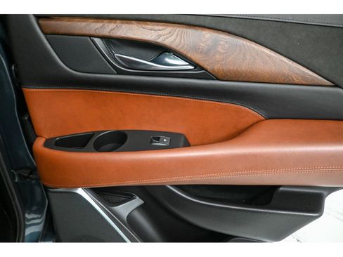 Used 2020 Cadillac Escalade Luxury image 20