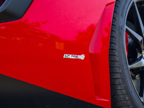 Used 2013 Lamborghini Aventador LP 700-4 image 54