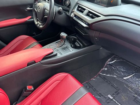 Used 2019 Lexus UX 200 F Sport image 17