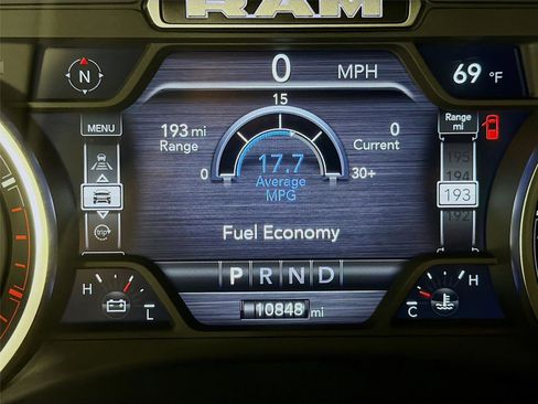 Used 2025 RAM 2500 Big Horn AWD/4WD image 13