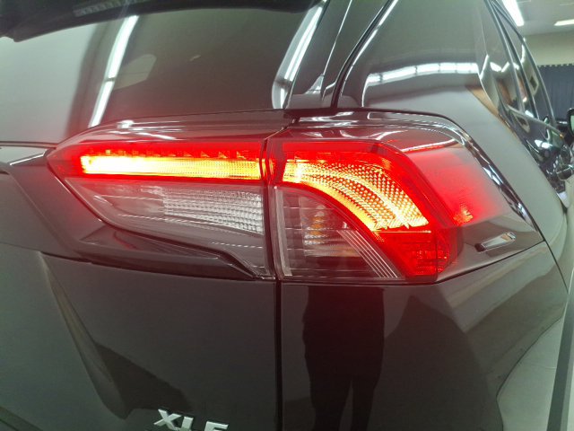 Used 2023 Toyota RAV4 XLE AWD/4WD image 50