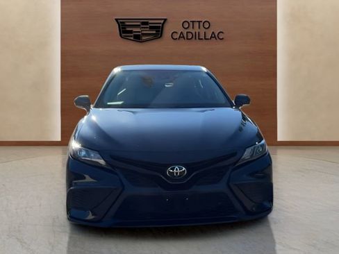 Used 2022 Toyota Camry SE image 8