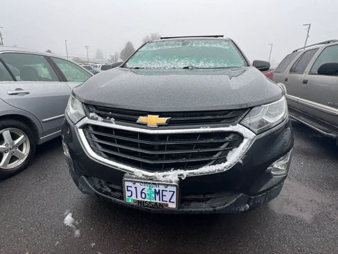 Used 2019 Chevrolet Equinox LT image 2