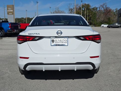 Used 2022 Nissan Sentra S image 4