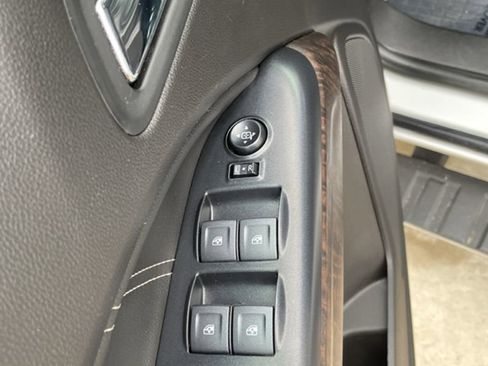 Used 2021 GMC Canyon Denali image 11