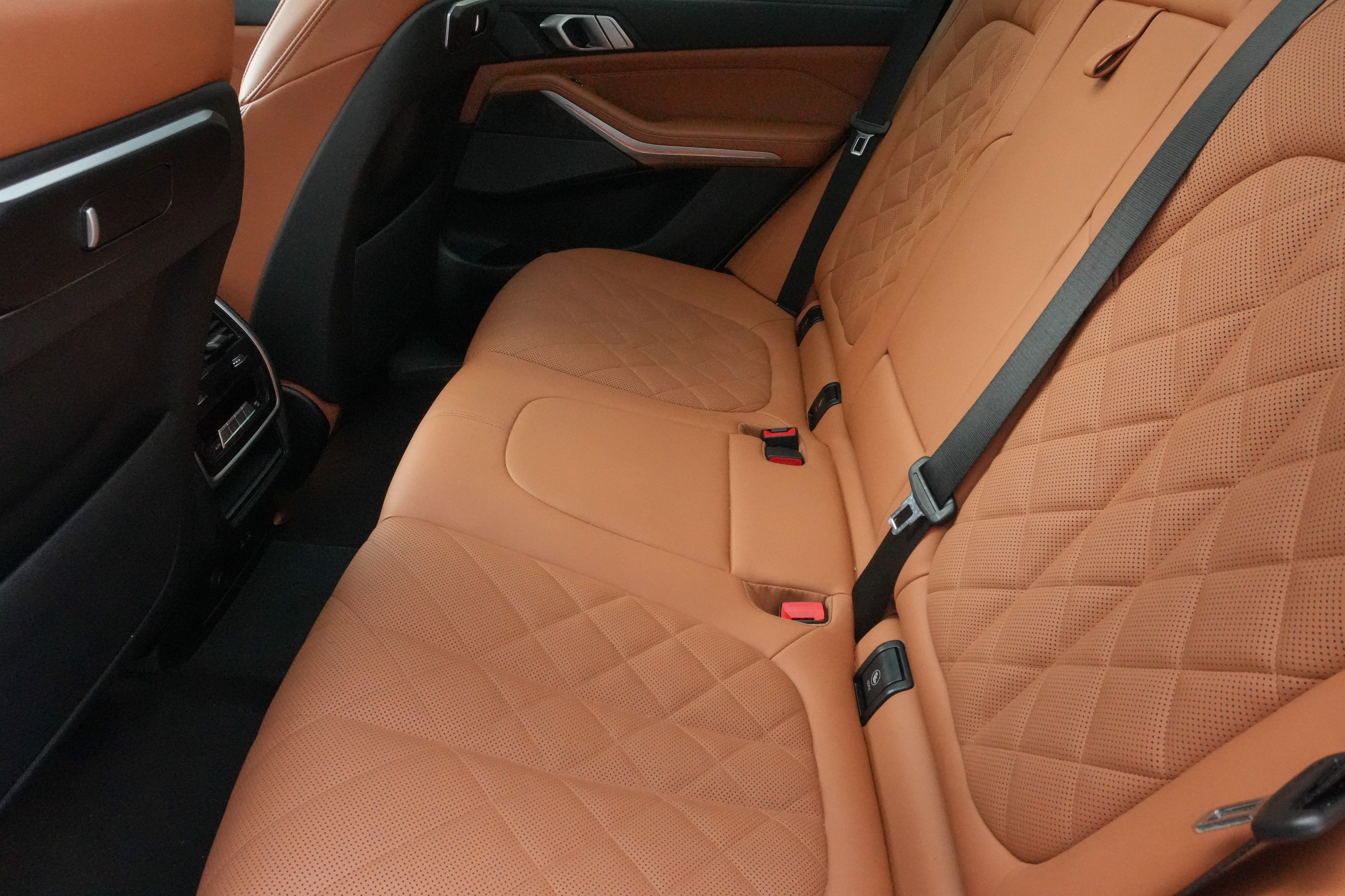 Certified 2024 BMW X5 sDrive40i w/ Premium Package RWD image 35