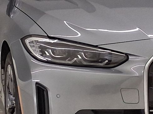 Used 2023 BMW i4 eDrive40 w/ Premium Package RWD image 9