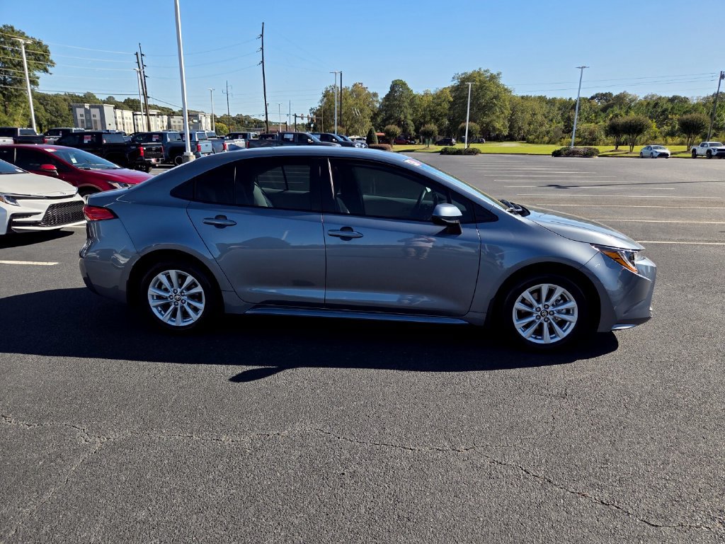New 2027 Toyota Corolla LE w/ LE Premium Package FWD image 14