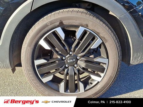 Used 2024 Kia Telluride SX Prestige w/ Towing Package image 43