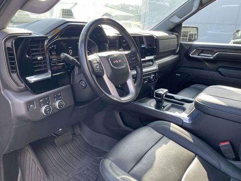 Used 2024 GMC Sierra 1500 SLT w/ SLT Premium Plus Package AWD/4WD image 15