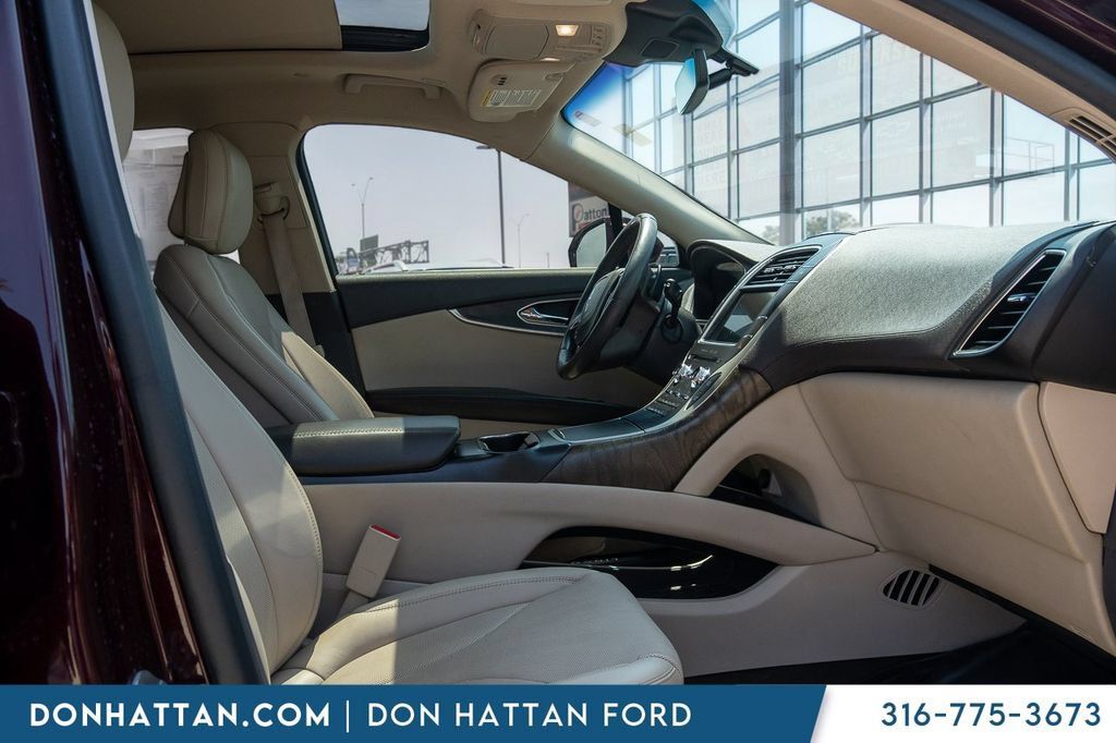 Used 2020 Lincoln Nautilus Reserve AWD/4WD image 21