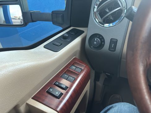 Used 2011 Ford F250 King Ranch image 26