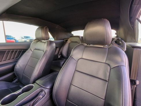 Used 2022 Ford Mustang Premium image 23