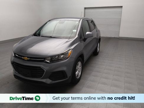 Used 2020 Chevrolet Trax LS w/ Tint and Cruise Package FWD image 1