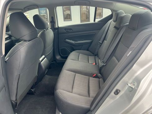 Used 2024 Nissan Altima 2.5 SV image 15