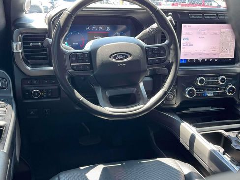 Used 2024 Ford F250 Lariat w/ Lariat Ultimate Package AWD/4WD image 13