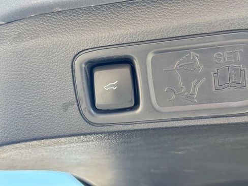 Used 2024 Ford Expedition Max XLT image 14