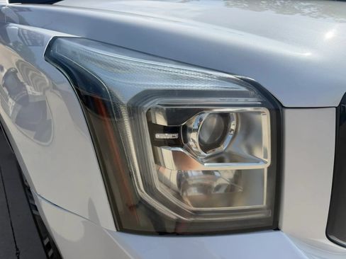 Used 2019 GMC Yukon Denali w/ Denali Ultimate Package AWD/4WD image 67