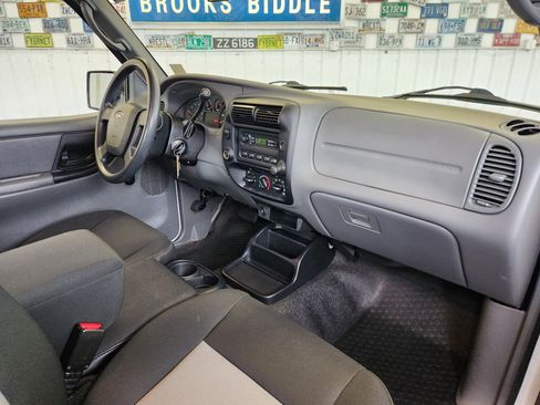 Used 2010 Ford Ranger XL image 2