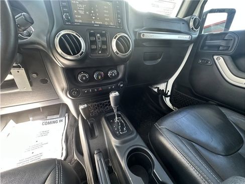 Used 2016 Jeep Wrangler Unlimited Sahara w/ Max Tow Package image 31