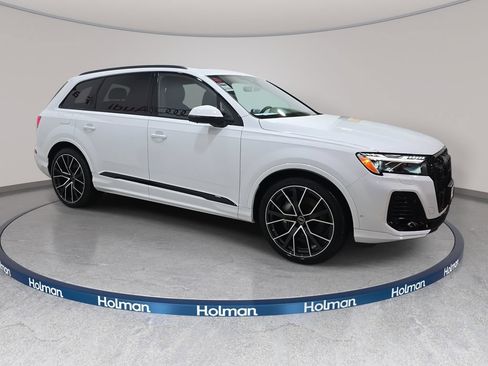 Used 2025 Audi Q7 3.0T Prestige w/ Prestige Package AWD/4WD image 4