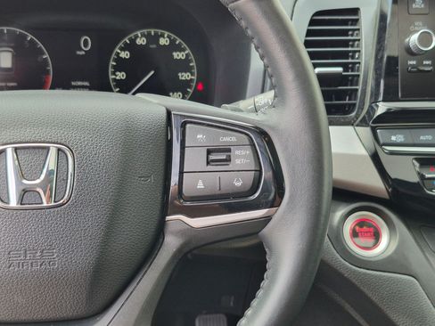 Used 2025 Honda Odyssey EX-L image 21