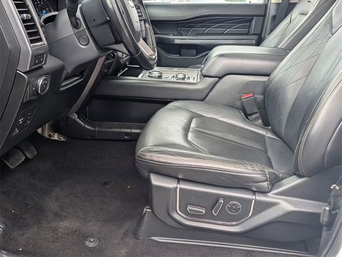 Used 2021 Ford Expedition Max Platinum image 11