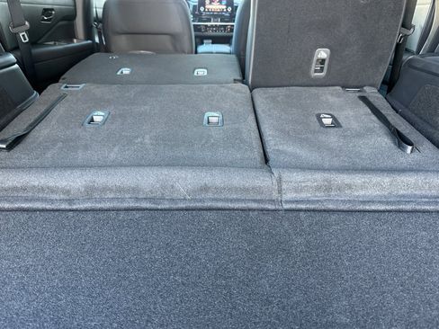 New 2025 Nissan Pathfinder SV image 13