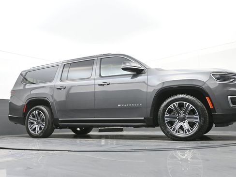 Used 2024 Jeep Wagoneer L Series II w/ Flexible Seating Group image 40