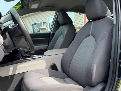 Used 2021 Toyota Camry LE w/ Carpet Mat Package (TMS) AWD/4WD image 10