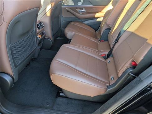 New 2026 Mercedes-Benz GLS 450 4MATIC image 14