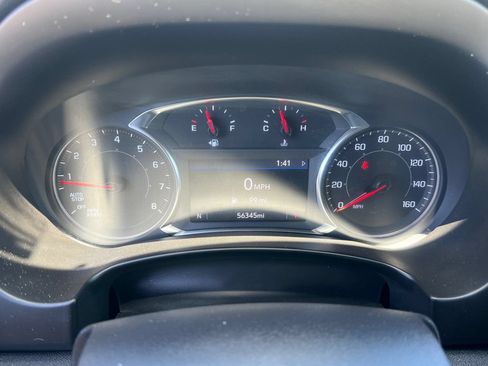 Used 2024 GMC Terrain SLT AWD/4WD image 24
