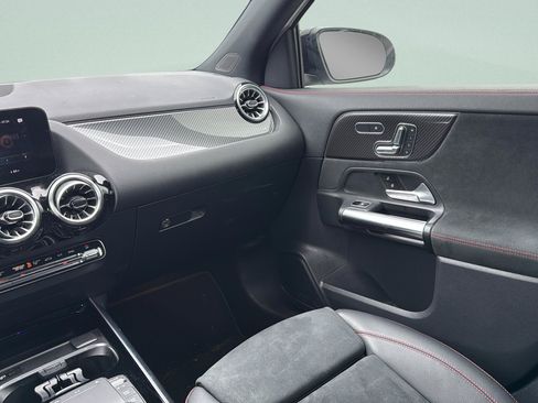 Used 2022 Mercedes-Benz GLA 250 image 29
