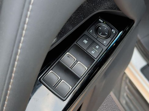 Used 2023 Lexus LX 600 F Sport AWD/4WD image 9