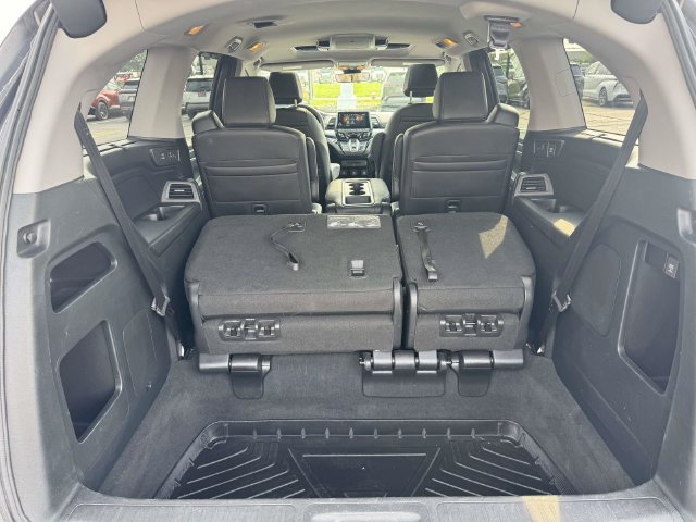 Used 2023 Honda Odyssey Touring image 11