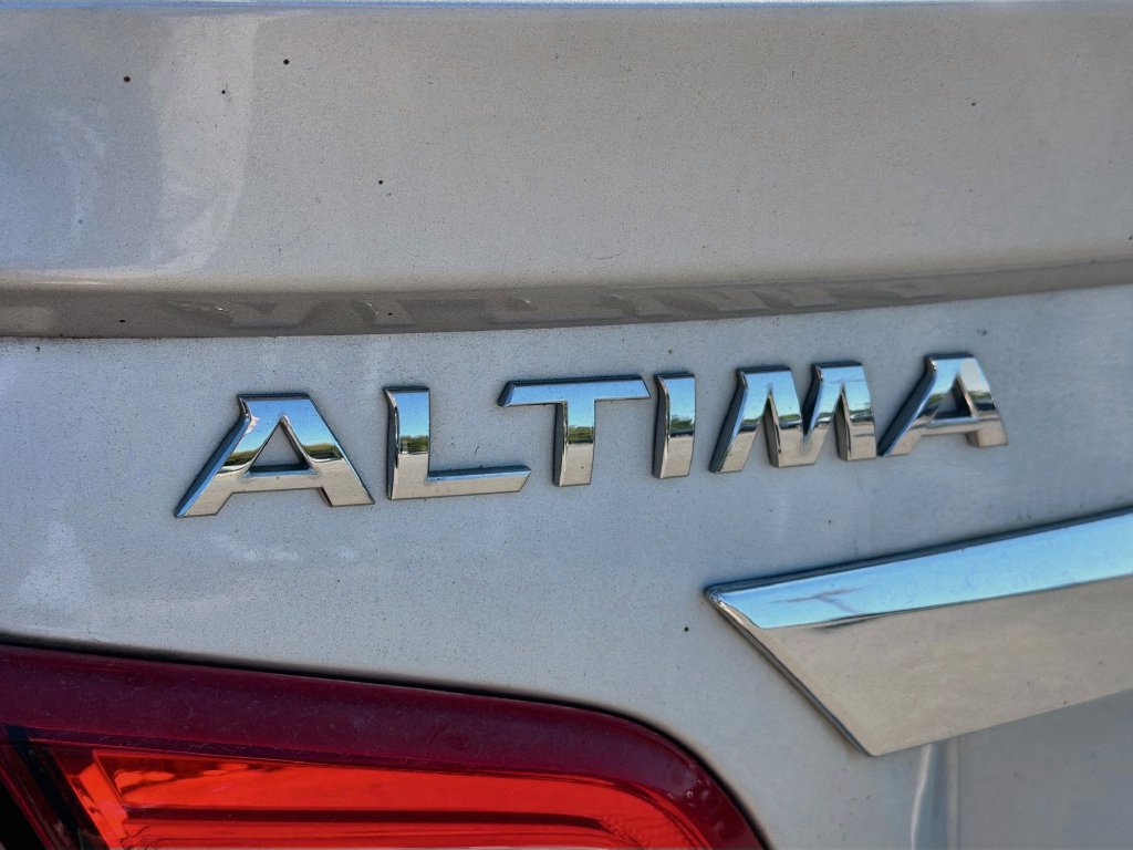Used 2016 Nissan Altima 2.5 SR FWD image 30