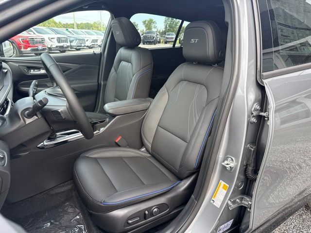 New 2026 Buick Envista Sport Touring w/ Convenience I Package FWD image 12