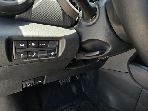 New 2025 Nissan Kicks Play S image 16